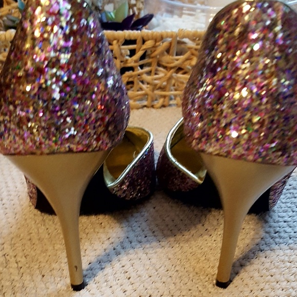 Carlos Sparkly 👠👠 - Picture 2 of 6